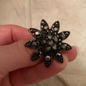 Boujee Black flower ring